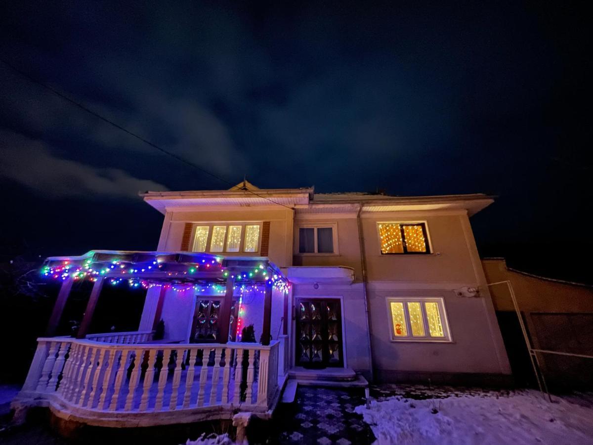 Vila Cozy, Panorama Superba, Gratar Si Relaxare П'ятра-Нямц Екстер'єр фото